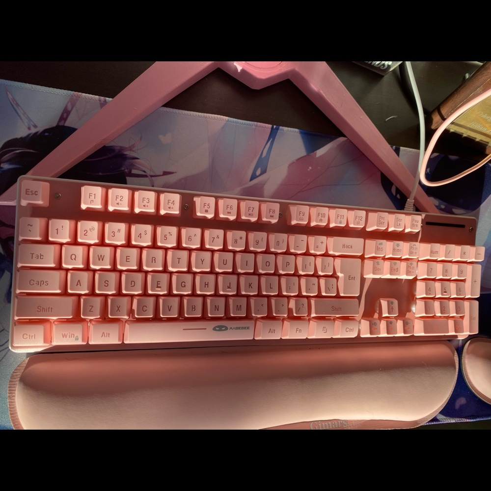 USB Wired RGB Pink Keyboard